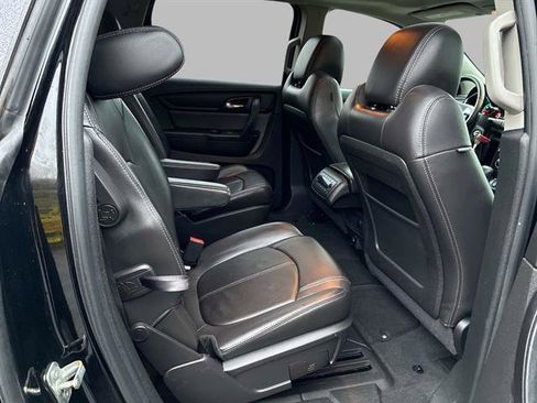 Used 2017 Chevrolet Traverse LT image 10