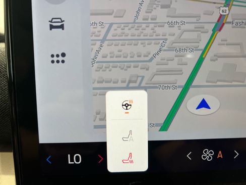 Used 2025 Ford Explorer Active w/ Active Comfort Package image 34