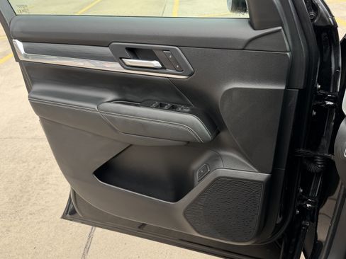Used 2026 GMC Terrain Elevation w/ Elevation Premium Package FWD image 24