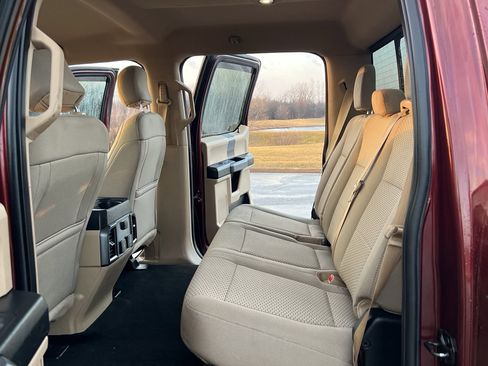 Used 2017 Ford F250 XLT w/ XLT Premium Package image 34