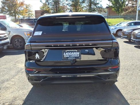 New 2026 Lincoln Nautilus Reserve w/ Jet Appearance Package image 5