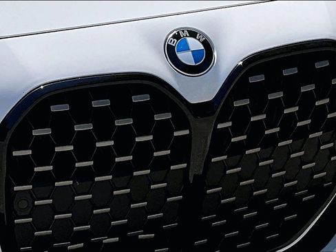 Used 2024 BMW 430i Convertible w/ M Sport Package image 30