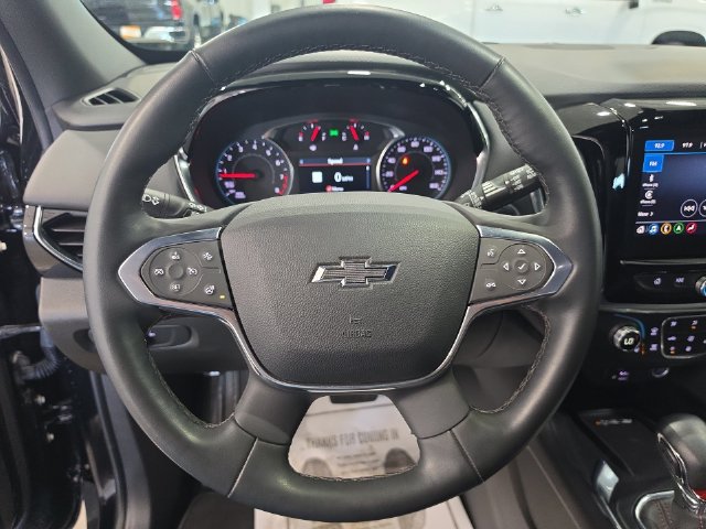 Used 2023 Chevrolet Traverse RS AWD/4WD image 19
