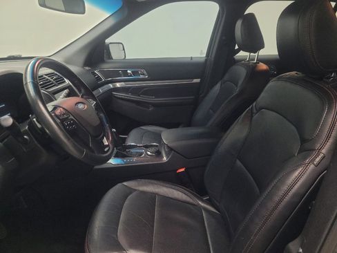 Used 2018 Ford Explorer Sport AWD/4WD image 17