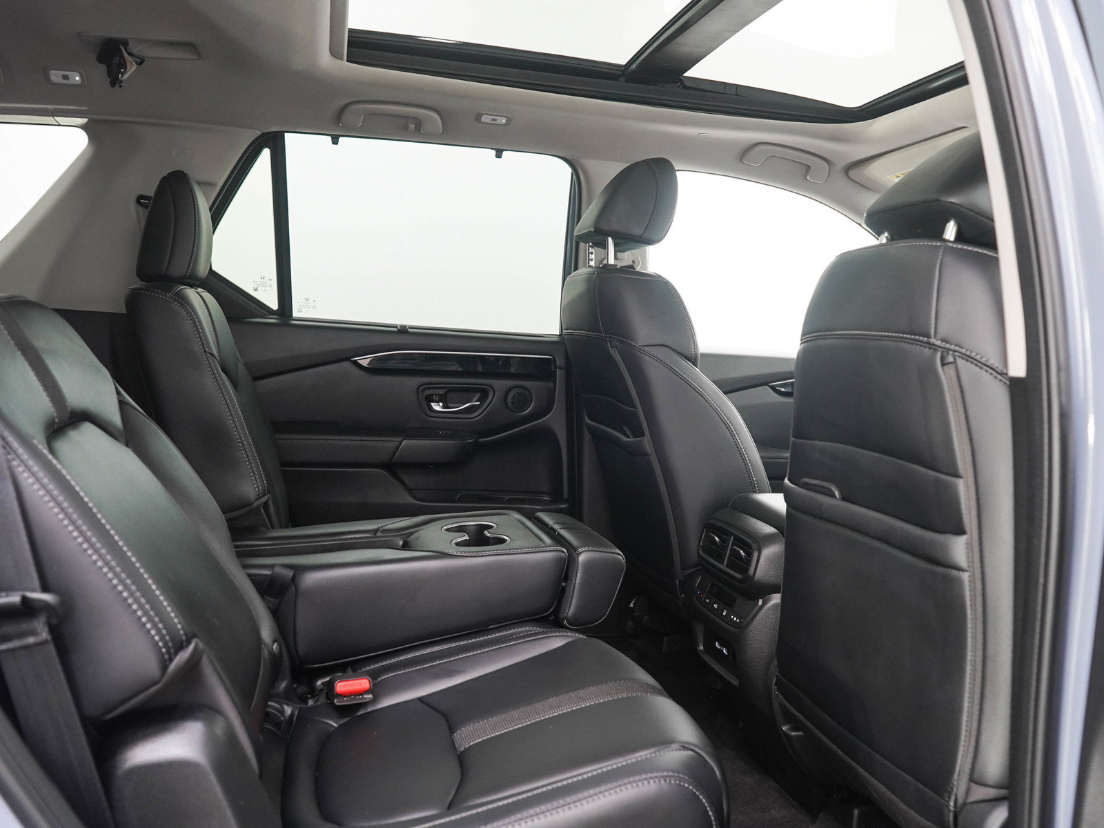 Used 2023 Honda Pilot Touring image 14