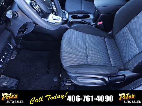 Used 2024 Kia Soul LX w/ Option Group 015 image 19