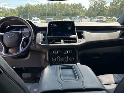 Used 2022 Chevrolet Tahoe RST w/ Luxury Package image 27