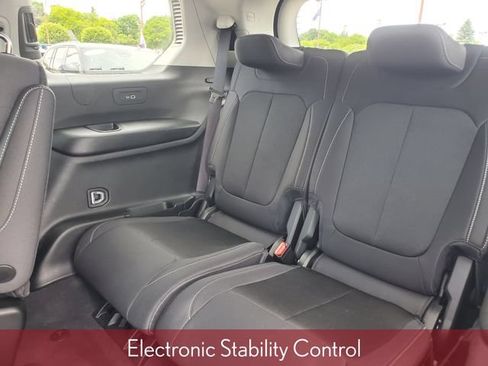 Used 2023 Jeep Grand Cherokee L Laredo w/ Luxury Tech Group I AWD/4WD image 37