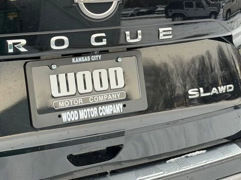 Used 2023 Nissan Rogue SL w/ SL Premium Package image 48