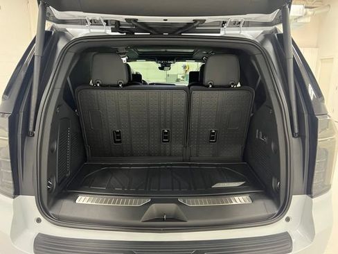 New 2026 Chevrolet Tahoe High Country AWD/4WD image 18
