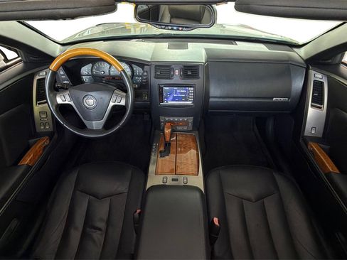 Used 2004 Cadillac XLR RWD image 21