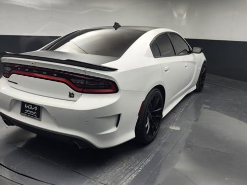 Used 2023 Dodge Charger Scat Pack w/ Dynamics Package image 7