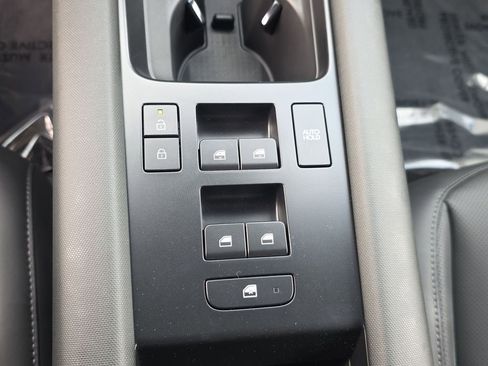 New 2025 Hyundai Ioniq 6 Limited image 38