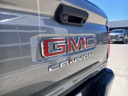 Used 2024 GMC Canyon AT4 w/ AT4 Premium Package AWD/4WD image 37