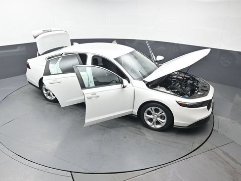 Used 2023 Honda Accord LX image 50