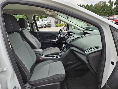 Used 2017 Ford C-MAX SE image 29