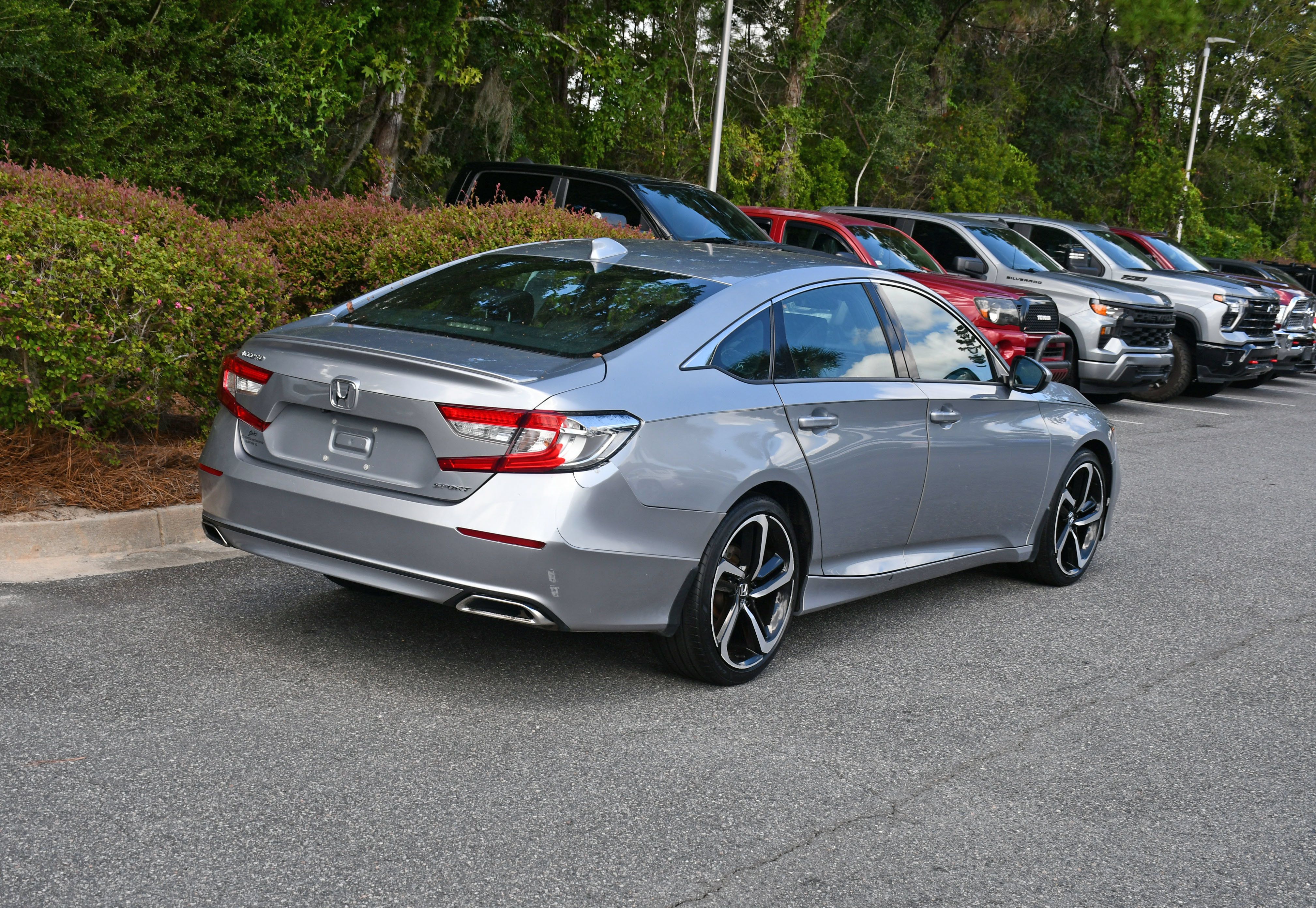 Used 2019 Honda Accord Sport image 4