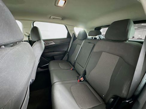 Used 2024 Kia Sportage LX image 25