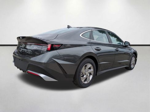 New 2026 Hyundai Sonata SE FWD image 4