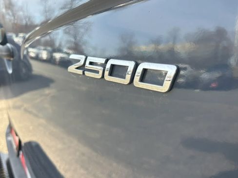 Used 2018 Mercedes-Benz Sprinter 2500 image 33