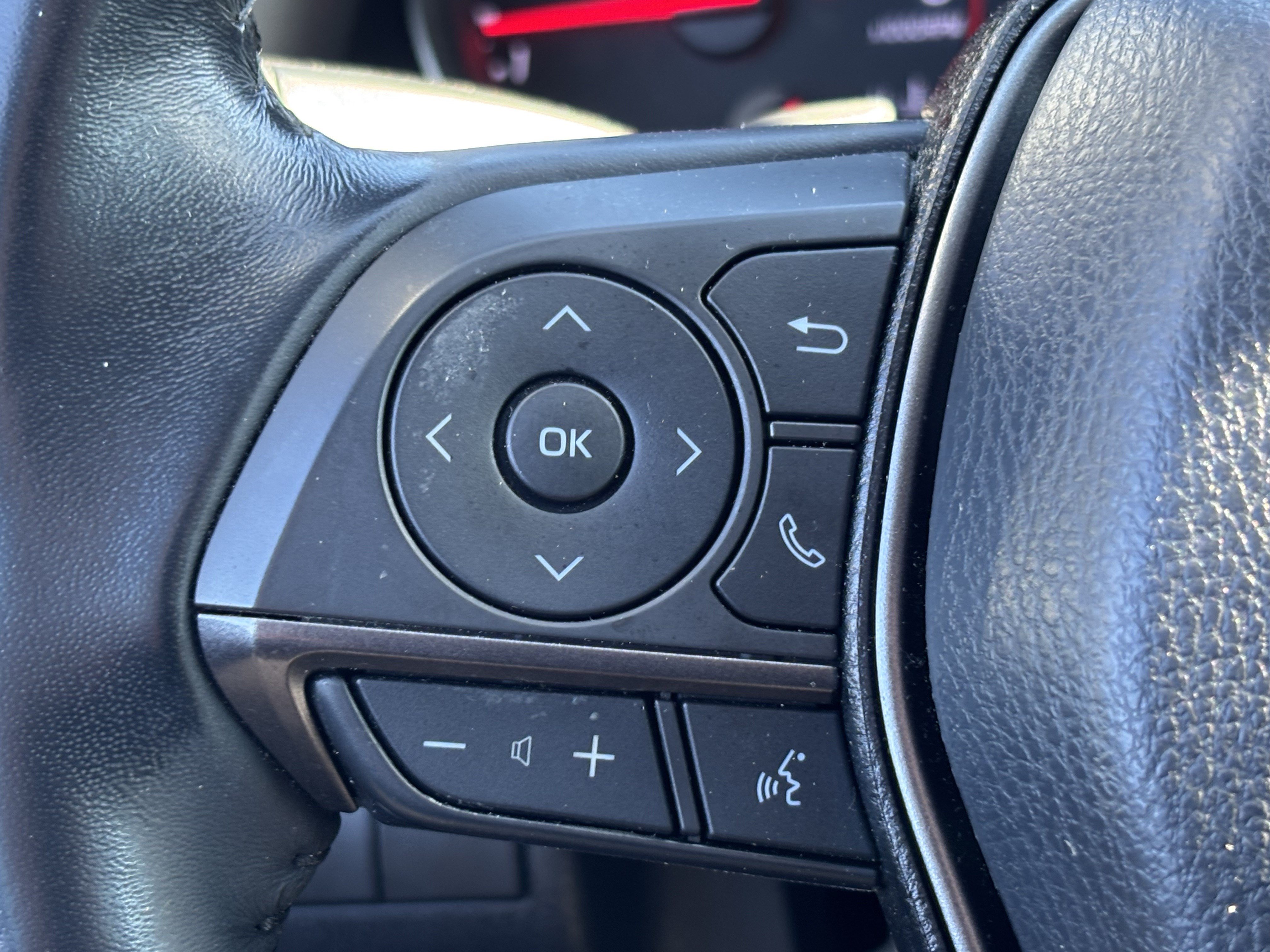 Used 2021 Toyota Camry XSE FWD image 19