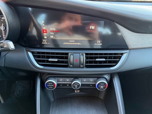 Used 2017 Alfa Romeo Giulia Ti w/ TI Lusso Package image 32