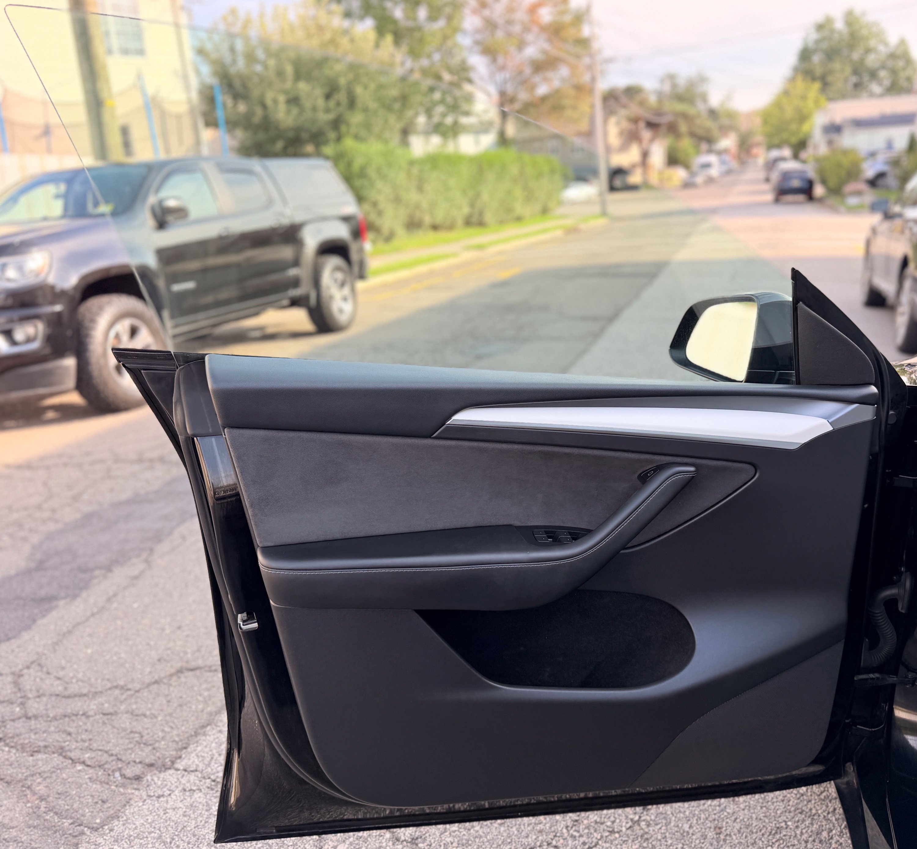 Used 2023 Tesla Model Y Performance AWD/4WD image 12