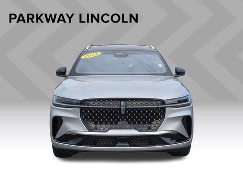 Used 2024 Lincoln Nautilus Black Label AWD/4WD image 8