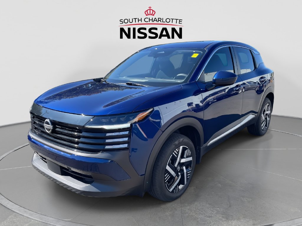 Used 2025 Nissan Kicks SV FWD image 3