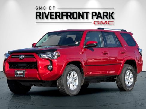 Used 2022 Toyota 4Runner SR5 image 7