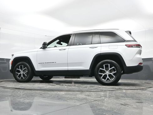 Used 2025 Jeep Grand Cherokee Limited image 52
