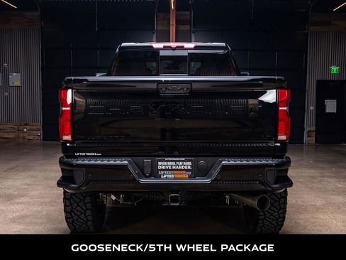 Used 2025 Chevrolet Silverado 2500 LT w/ Trail Boss Package image 8