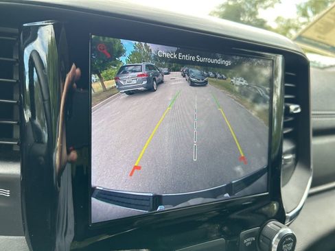 Used 2024 RAM 1500 Laramie image 27