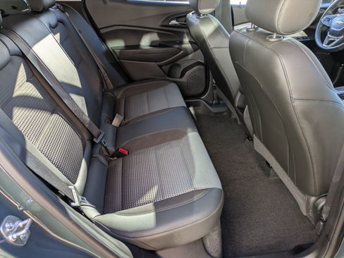 Certified 2025 Chevrolet Trax LT w/ Driver Confidence Package image 20