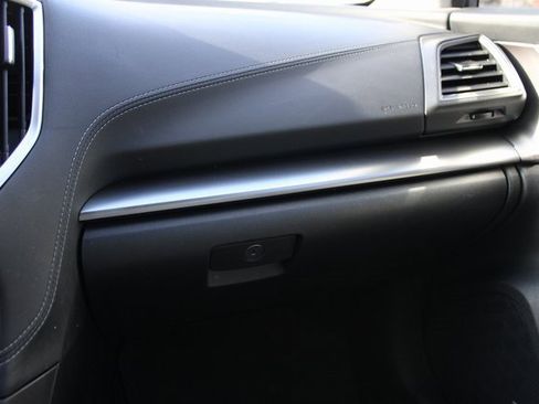 Used 2022 Subaru Impreza 2.0i Limited image 32