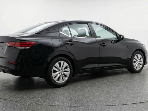 Used 2025 Nissan Sentra S FWD image 9