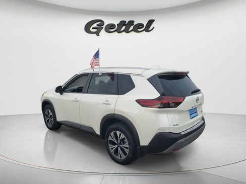 Used 2022 Nissan Rogue SV w/ SV Premium Package FWD image 12