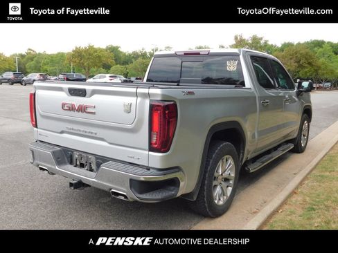 Used 2022 GMC Sierra 1500 SLT w/ SLT Convenience Package AWD/4WD image 4