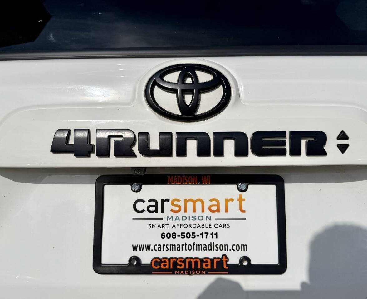 Used 2021 Toyota 4Runner SR5 AWD/4WD image 12