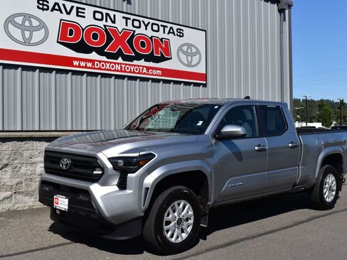 Certified 2024 Toyota Tacoma SR5 image 1