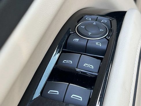 Used 2023 Cadillac Escalade Premium Luxury w/ LPO, Radiant Package AWD/4WD image 34