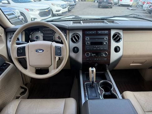 Used 2014 Ford Expedition XLT w/ Equipment Group 202A image 14