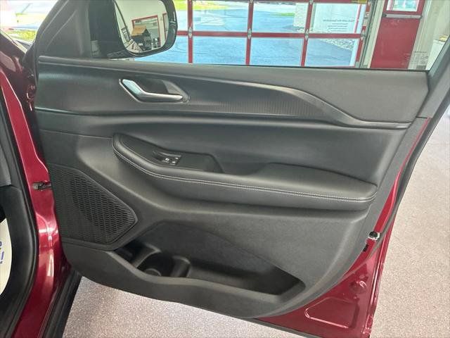 Certified 2025 Jeep Grand Cherokee L Laredo AWD/4WD image 34