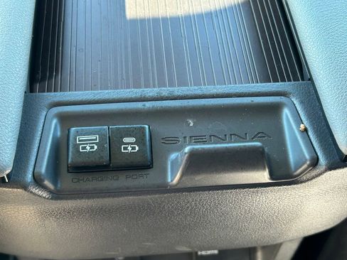 Certified 2024 Toyota Sienna XLE w/ XLE Plus Package image 24