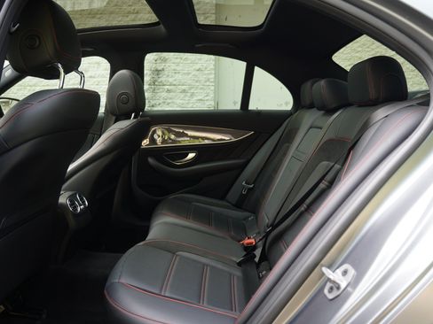 Used 2019 Mercedes-Benz E 53 AMG 4MATIC Sedan image 28