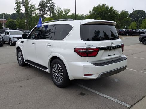 Used 2021 Nissan Armada SL AWD/4WD image 6