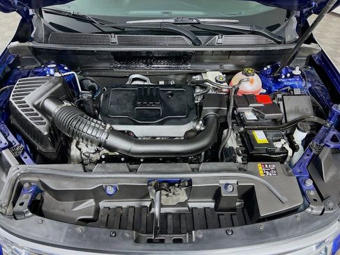 Used 2023 GMC Acadia SLE w/ Driver Convenience Package image 28