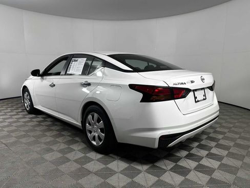 Used 2024 Nissan Altima 2.5 S image 6