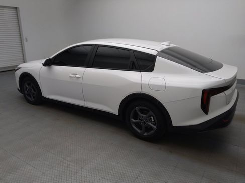 Used 2025 Kia K4 FWD image 3