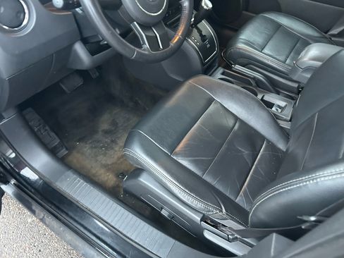 Used 2017 Jeep Patriot High Altitude image 10